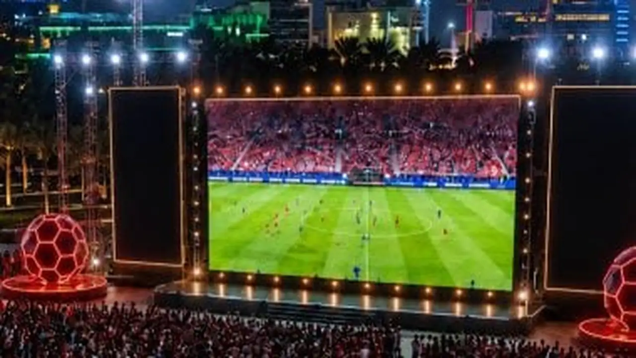 مباراة مصر وإيران تغيب عن الفان زون بسبب سطوع الشمس